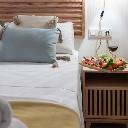 Апартаменты Travel Habitat Maritim-serreria Lofts *