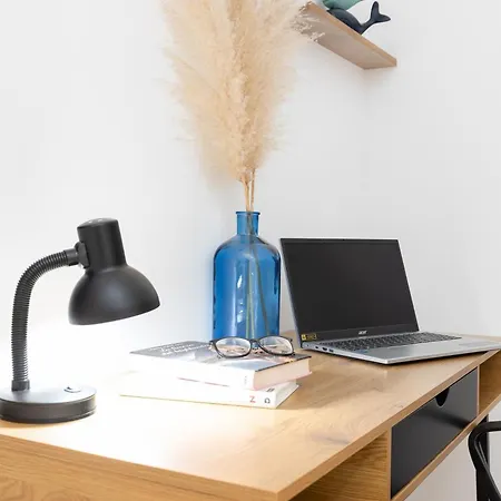 Travel Habitat Maritim-serreria Lofts アパート